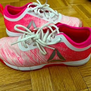Reebok Nanos size 6.5